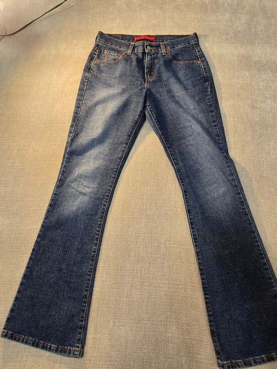 Levi's Denim - Levi's 515 Nouveau Boot Cut Stretch Jeans Size 6M